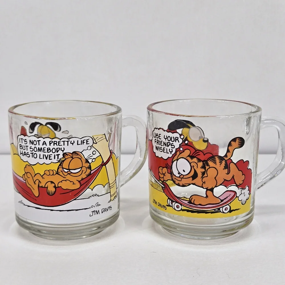 Vtg 1978 McDonald's Garfield & Odie Glass Mugs Cups Set of 2‎ Jim Davis UFS